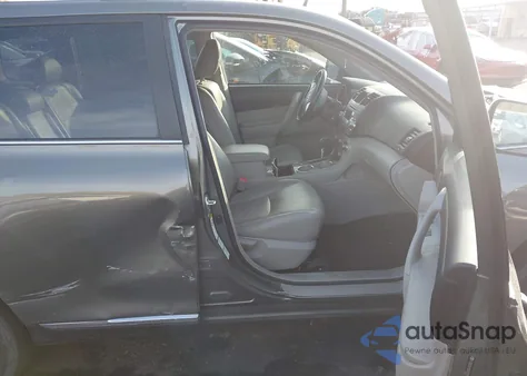 2011 Toyota Highlander Se V6 z USA, uszkodzony, nr VIN 5TDBK3EH1BS050019